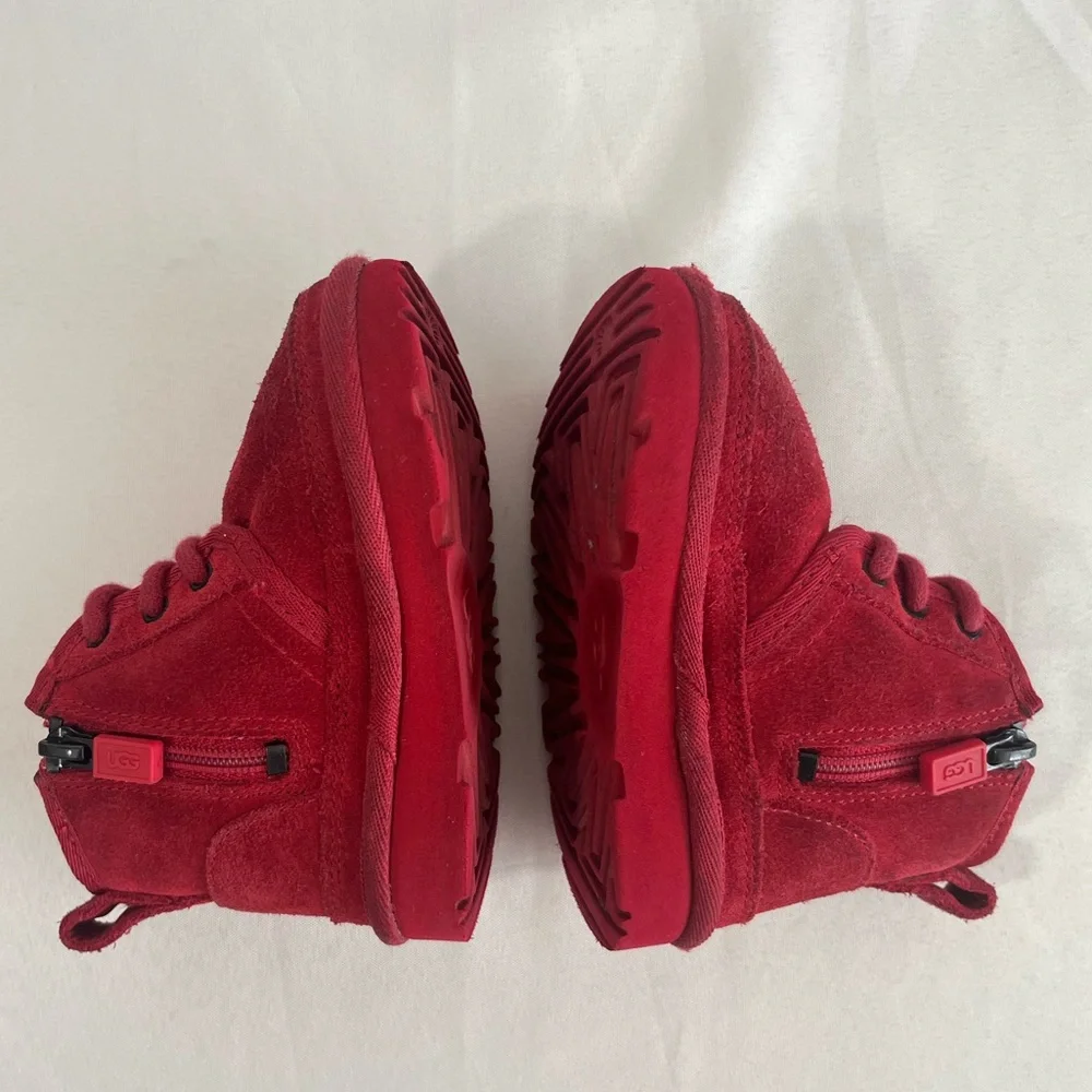UGG Neumel Red Suede Chukka Boots Toddler 6 Unisex 1017320T